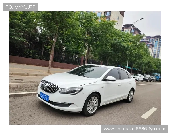 17款别克英朗高速上翻车，两万块有人要吗？